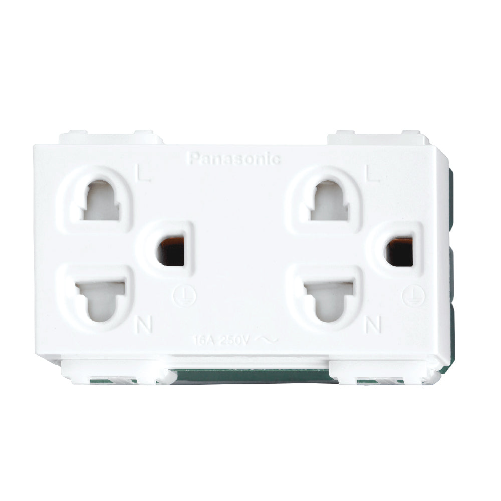 WEG15829 เต้ารับคู่ เสียบขากลมแบน มีกราวด์ และม่านนิรภัย